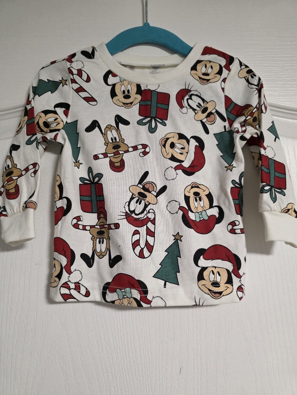 Disney Jr. Mickey Christmas Long Sleeve Top